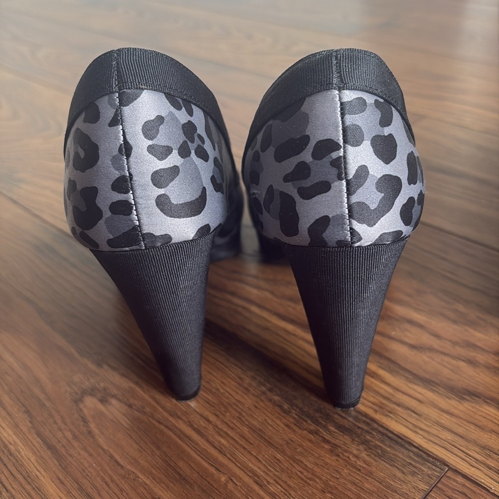 Christian Siriano Leopard Heels - Picture 6 of 10